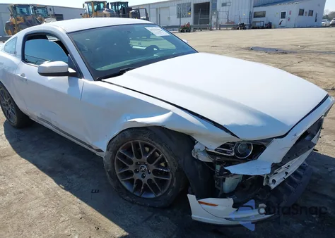 2014 Ford Mustang V6 Premium z USA, uszkodzony, nr VIN 1ZVBP8AM1E5243473